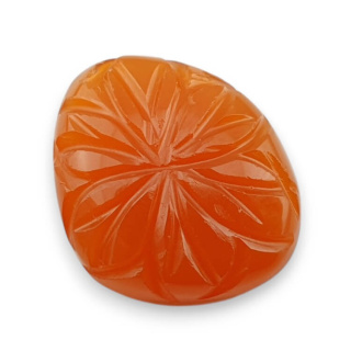 Carnelian carved cabochon 21x18 mm no 31