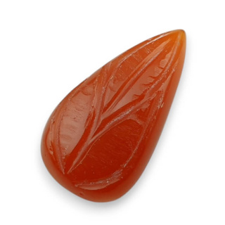 Carnelian carved cabochon 24x13 mm no 34