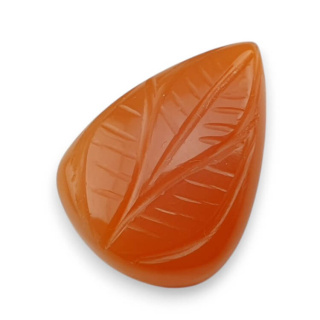 Carnelian carved cabochon 24x18 mm no 48