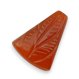 Carnelian carved cabochon 24x18 mm no 54