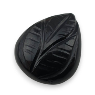 Onyx cabochon carving 21x18 mm no 96