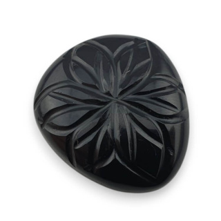 Onyx cabochon carving 24x21 mm no 36