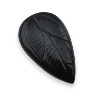 Onyx cabochon carving 26x16 mm no 115