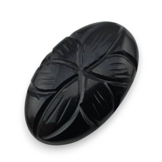 Onyx cabochon carving 26x16 mm no 75