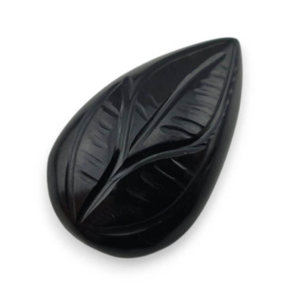 Onyx cabochon carving 26x16 mm no. 83