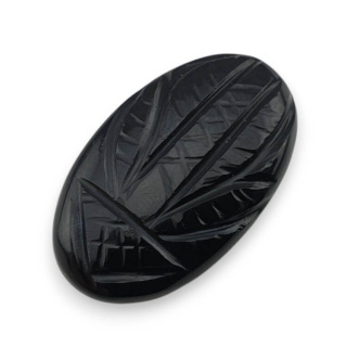 Onyx cabochon carving 29x17 mm no 84