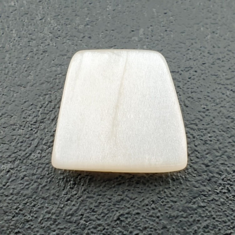 White moonstone carved cabochon 17x16 mm no 269 White moonstone carved cabochon 17x16 mm no 269
