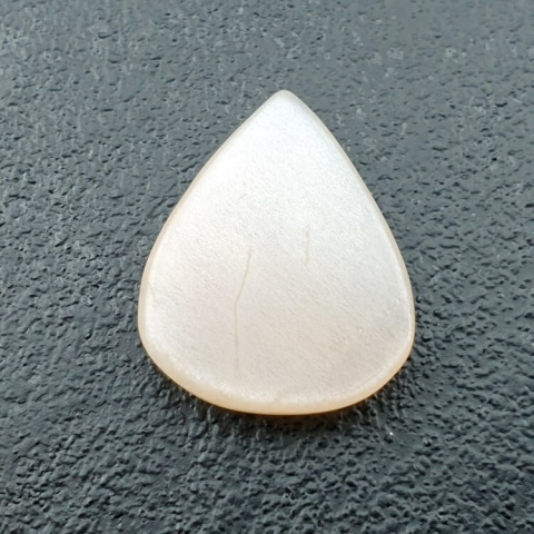 White moonstone carved cabochon 20x16 mm no 295 White moonstone carved cabochon 20x16 mm no 295