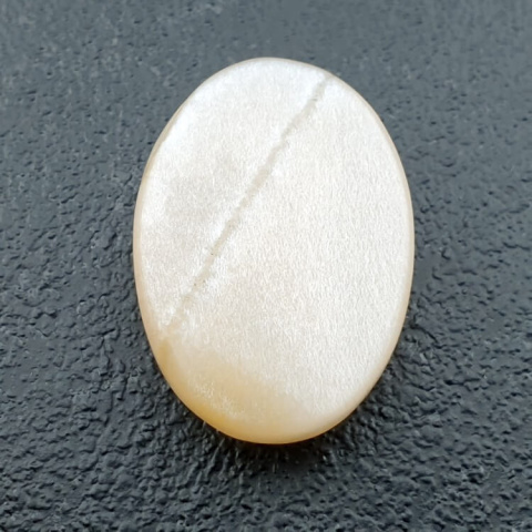 Moonstone white cabochon carving 23x17 mm no. 254 Moonstone white cabochon carving 23x17 mm no. 254
