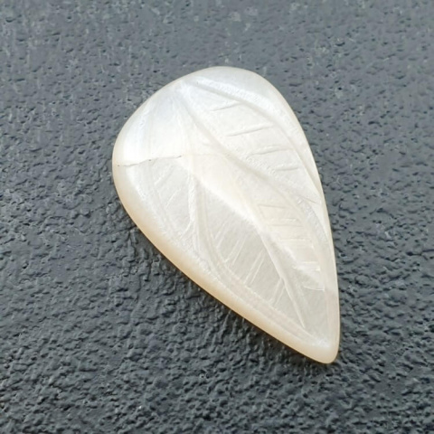 Moonstone white cabochon carving 24x14 mm no. 209 Moonstone white cabochon carving 24x14 mm no. 209