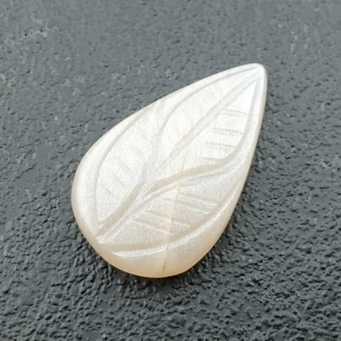 Moonstone white cabochon carving 24x14 mm no 288 Moonstone white cabochon carving 24x14 mm no 288