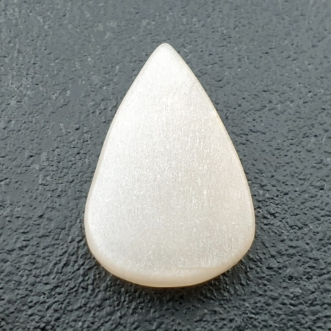 White moonstone carved cabochon 24x16 mm no 260 White moonstone carved cabochon 24x16 mm no 260