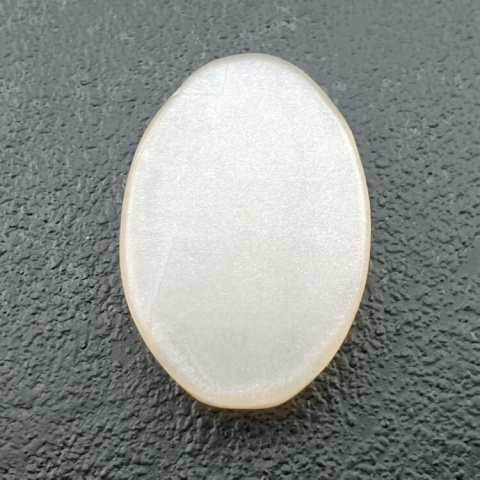 Moonstone white cabochon carving 25x17 mm no. 258 Moonstone white cabochon carving 25x17 mm no. 258
