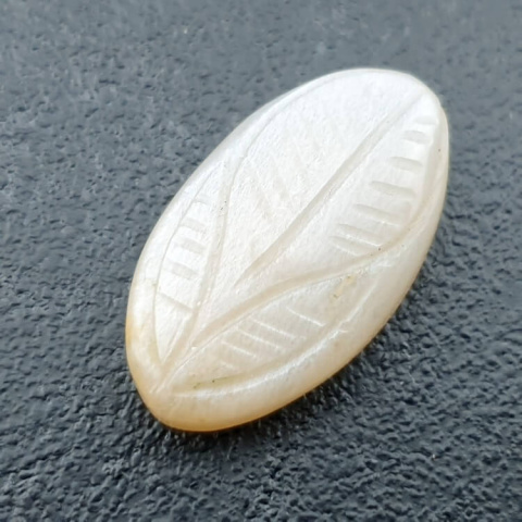 Moonstone white cabochon carving 26x15 mm no. 246 Moonstone white cabochon carving 26x15 mm no. 246