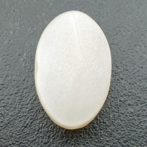 White moonstone carved cabochon 26x17 mm no 253 White moonstone carved cabochon 26x17 mm no 253