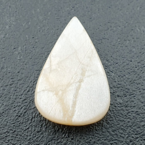 Moonstone white cabochon carving 26x17 mm no 273 Moonstone white cabochon carving 26x17 mm no 273