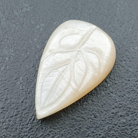 White moonstone carved cabochon 27x17 mm no 221 White moonstone carved cabochon 27x17 mm no 221