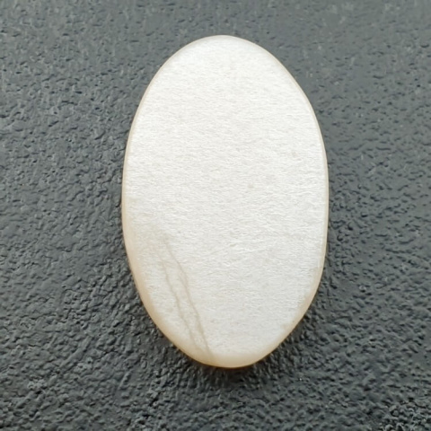 Moonstone white cabochon carving 27x17 mm no. 231 Moonstone white cabochon carving 27x17 mm no. 231