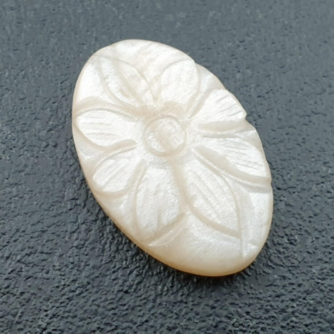 Moonstone white cabochon carving 28x18 mm no 266 Moonstone white cabochon carving 28x18 mm no 266
