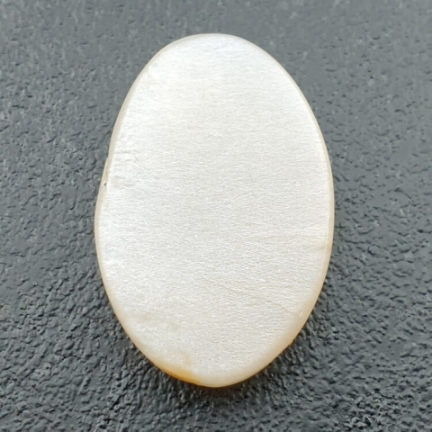 White moonstone carved cabochon 28x19 mm no 265 White moonstone carved cabochon 28x19 mm no 265