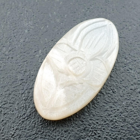 Moonstone white cabochon carving 29x15 mm no 238 Moonstone white cabochon carving 29x15 mm no 238