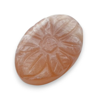Moonstone peach cabochon carving 23x16 mm no 6