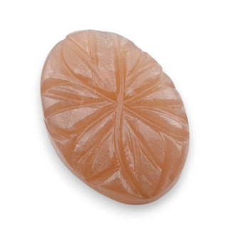 Moonstone peach cabochon carving 25x18 mm no 18