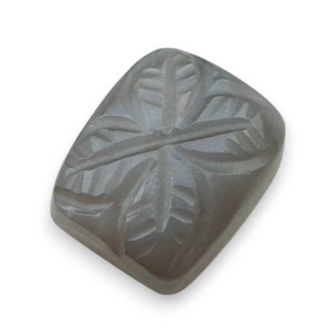 Kamień księżycowy szary kaboszon carving 14x12 mm nr 193 Kamień księżycowy szary kaboszon carving 14x12 mm nr 193