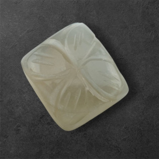 Moonstone grey cabochon carving 16x14 mm no 112