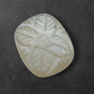 Moonstone grey cabochon carving 21x18 mm no 108