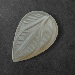 Moonstone grey cabochon carving 22x15 mm no 128