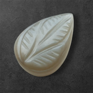 Moonstone grey cabochon carving 22x15 mm no 128