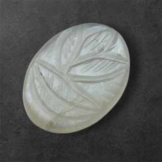 Moonstone grey cabochon carving 23x17 mm no 118