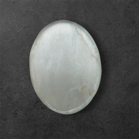 Grey moonstone carved cabochon 23x17 mm no 118 Grey moonstone carved cabochon 23x17 mm no 118