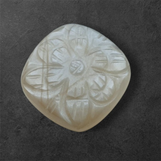 Moonstone grey cabochon carving 23x23 mm no. 102