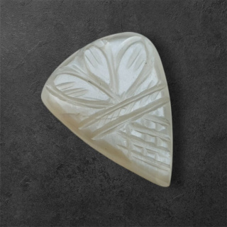 Moonstone grey cabochon carving 24x19 mm no 111