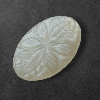 Moonstone grey cabochon carving 26x17 mm no 116