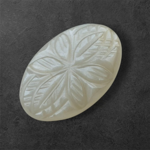 Grey moonstone carved cabochon 26x17 mm no 116 Grey moonstone carved cabochon 26x17 mm no 116