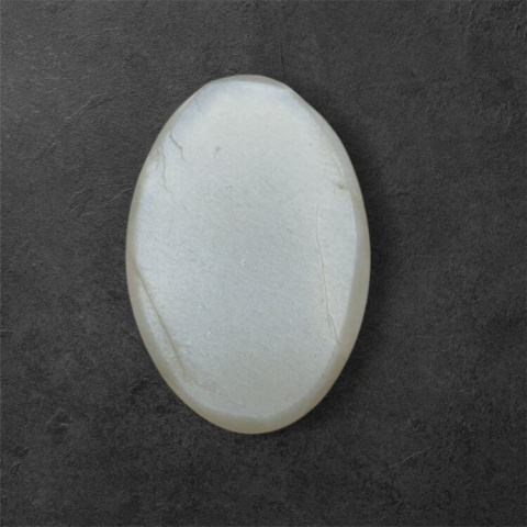 Moonstone grey cabochon carving 26x17 mm no 117 Moonstone grey cabochon carving 26x17 mm no 117