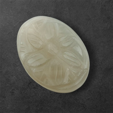 Grey moonstone carved cabochon 26x19 mm no 106 Grey moonstone carved cabochon 26x19 mm no 106