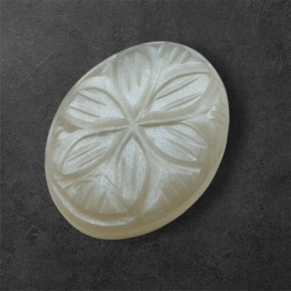 Moonstone grey cabochon carving 26x20 mm no 139