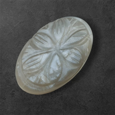 Grey moonstone carved cabochon 26x26 mm no 120 Grey moonstone carved cabochon 26x26 mm no 120
