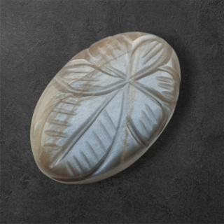 Moonstone grey cabochon carving 27x17 mm no 125