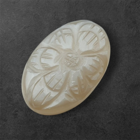 Grey moonstone carved cabochon 27x18 mm no 127 Grey moonstone carved cabochon 27x18 mm no 127