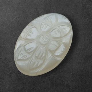 Moonstone grey cabochon carving 29x20 mm no 113