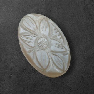 Moonstone grey cabochon carving 30x19 mm no. 130