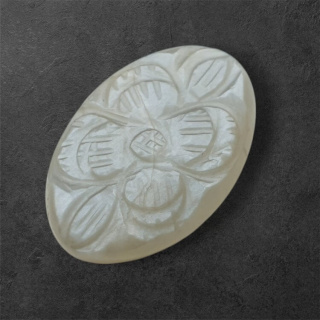 Moonstone grey cabochon carving 31x21 mm no 129