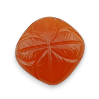 Carnelian carved cabochon 18x18 mm no 94