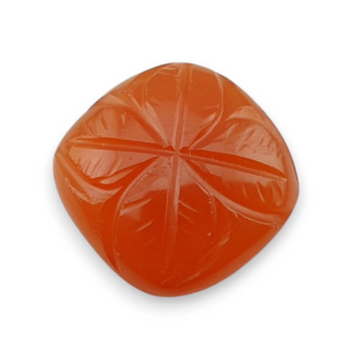 Carnelian carved cabochon 18x18 mm no 94