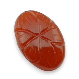 Carnelian carved cabochon 22x14 mm no 85